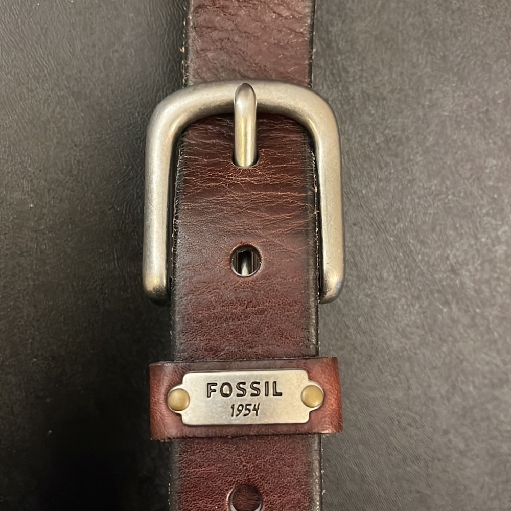 Fossil Brown Leather Belt with Silver Buckle Size Medium